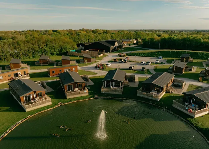 ホリデーパーク Landal Woodland Lakes